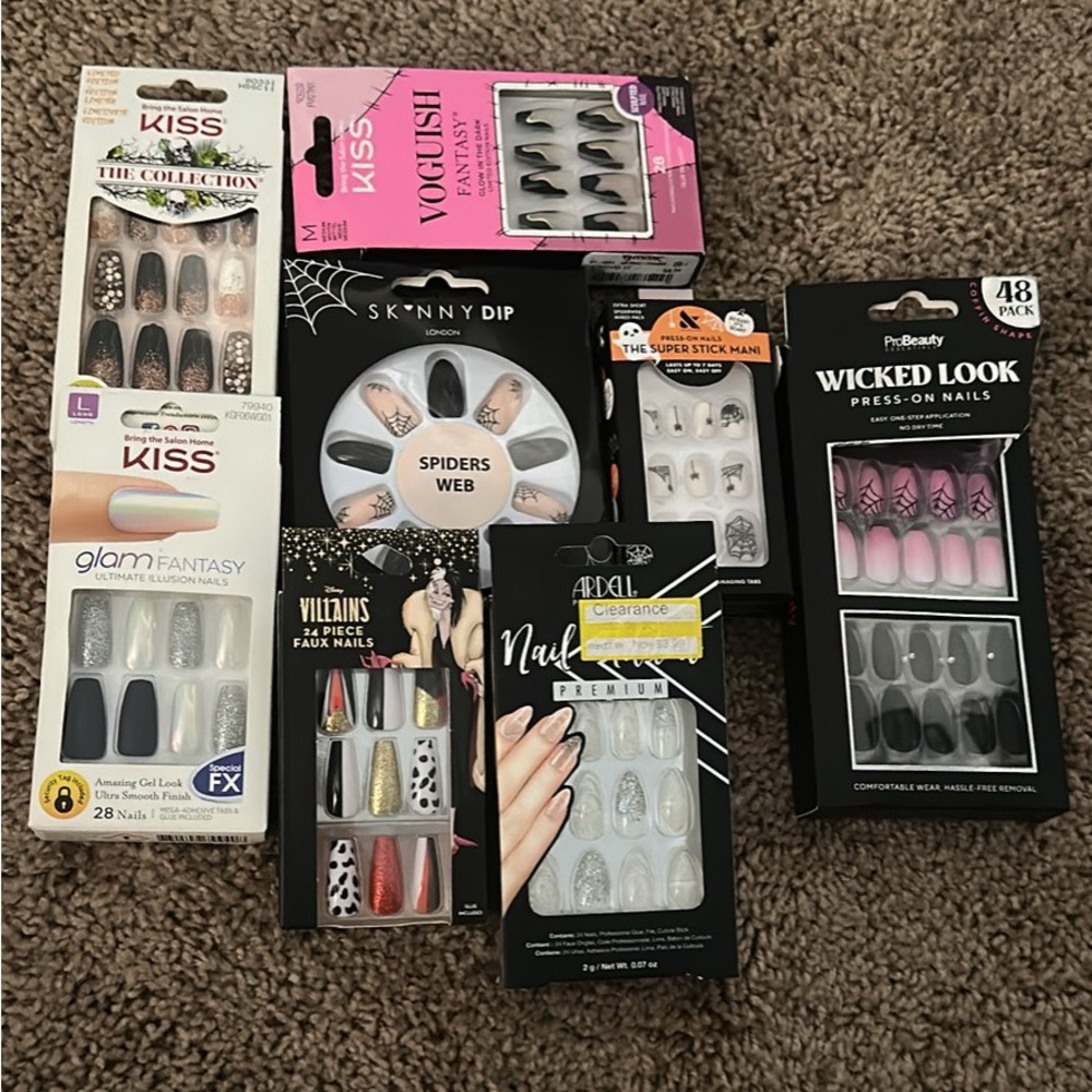 Assorted Press-On Nail Sets